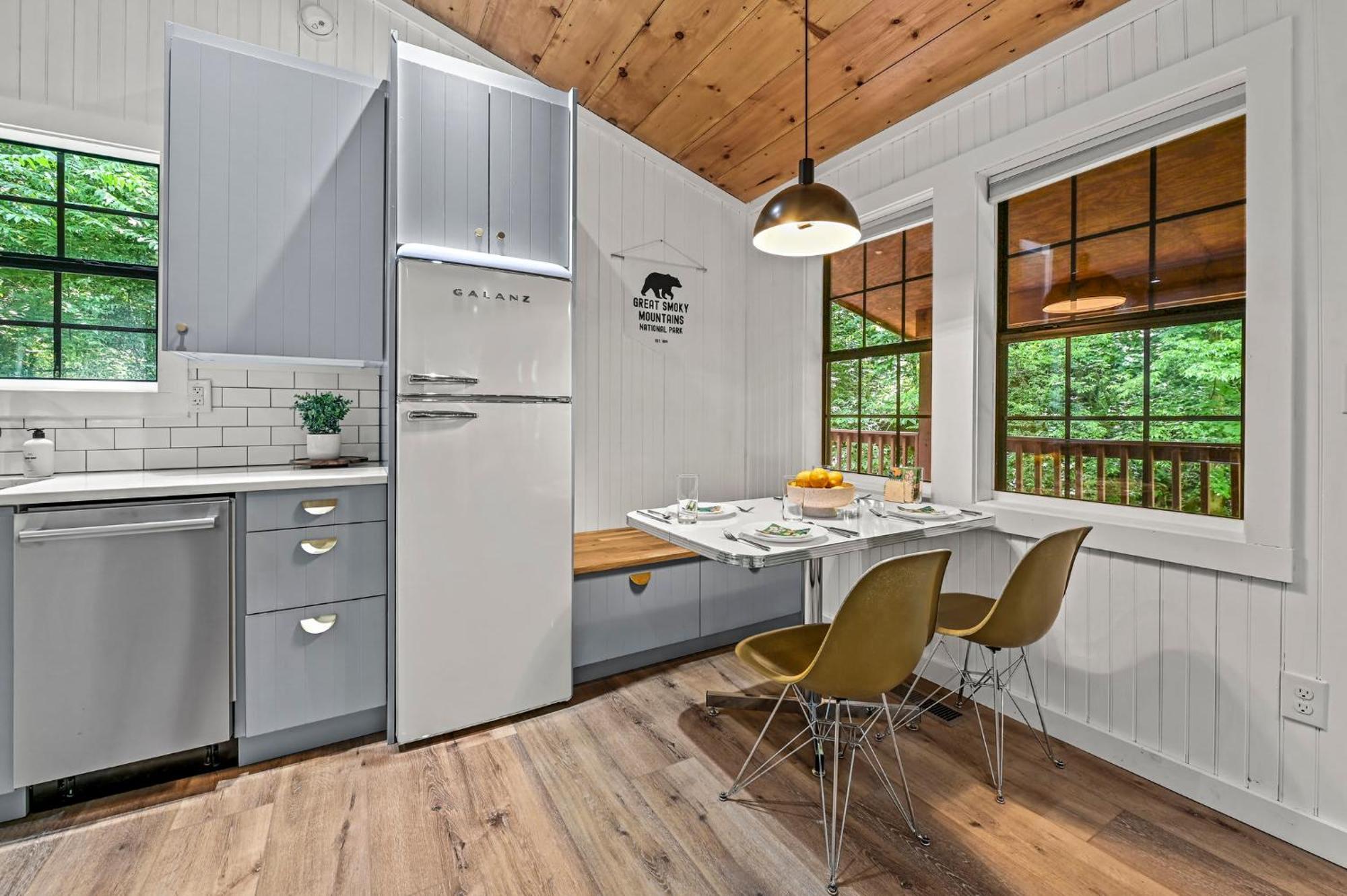 Smoky Mountains Hut Tub Cabin Dog Friendly Sevierville Esterno foto